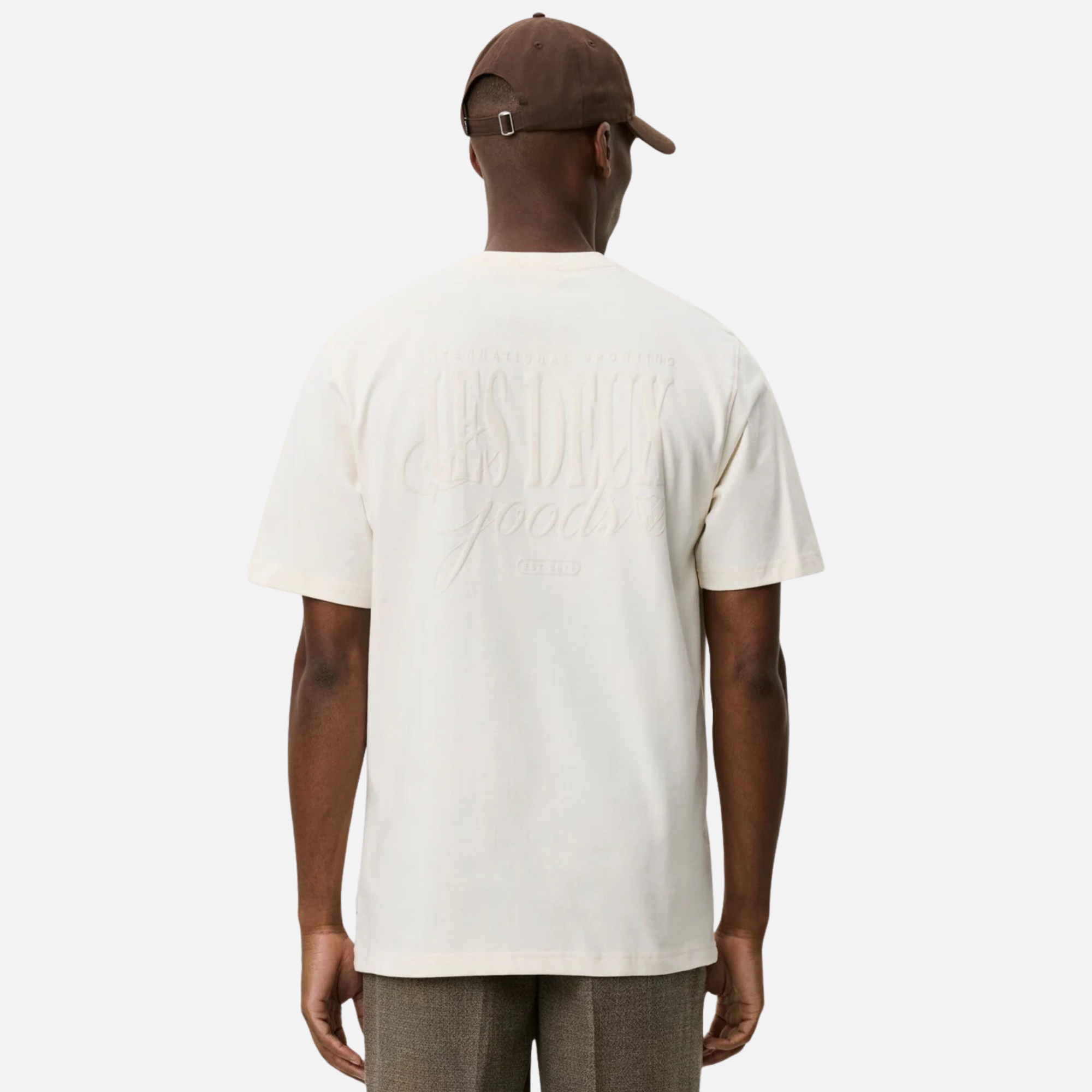 Les Deux Eggnog White Ben Goods T-Shirt