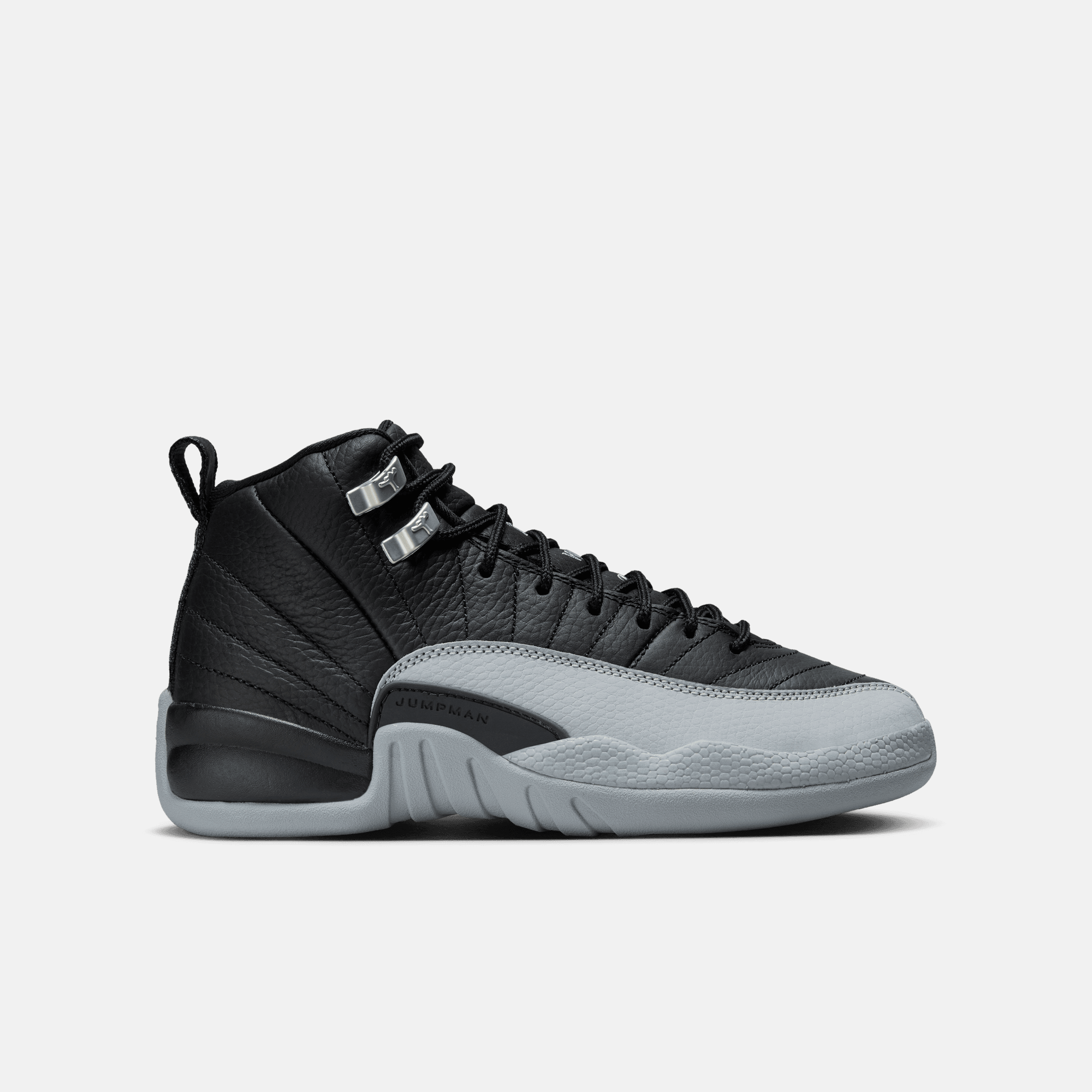 Jordan 12 black big kids on sale