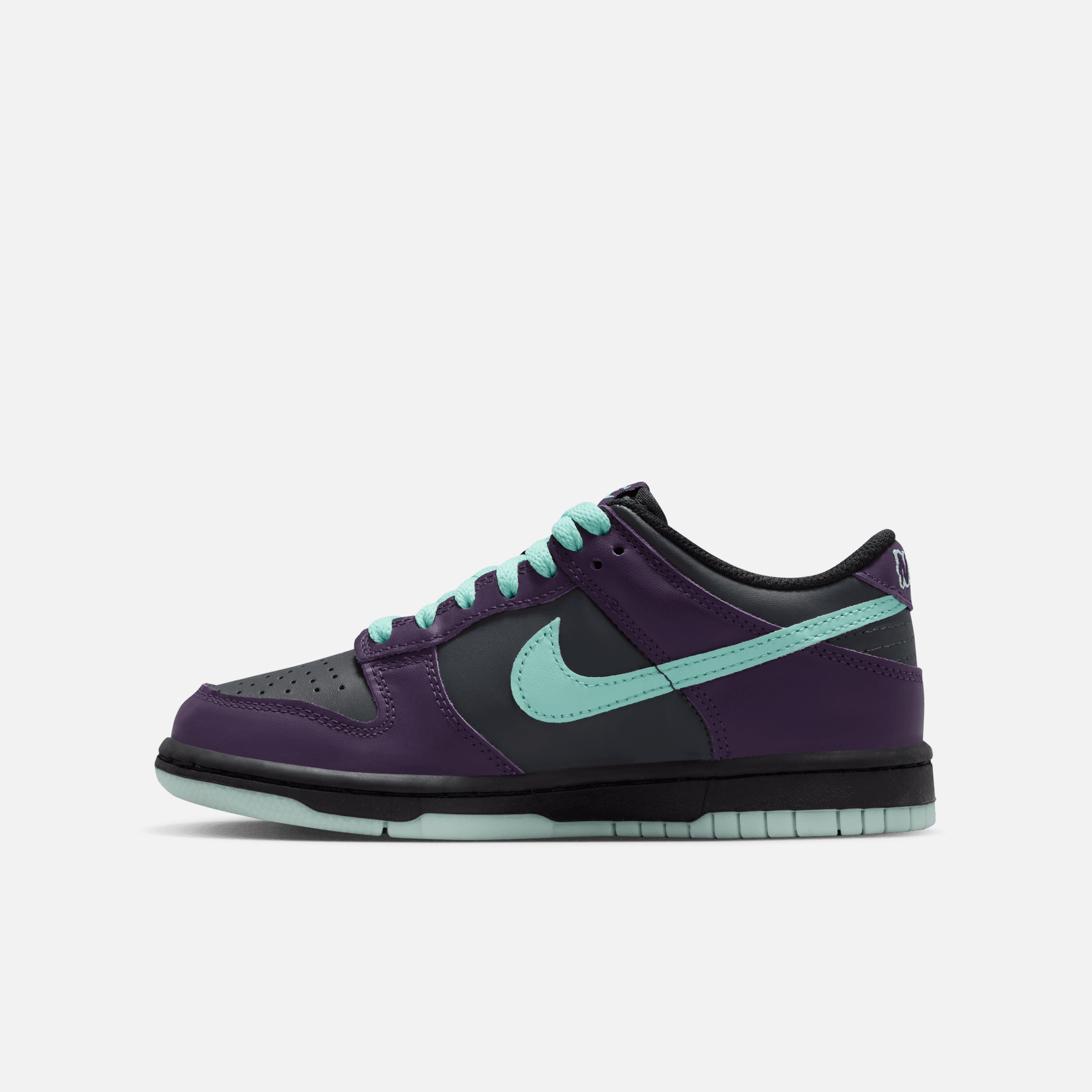 Nike Big Kids' Dunk Low Wizard (GS)