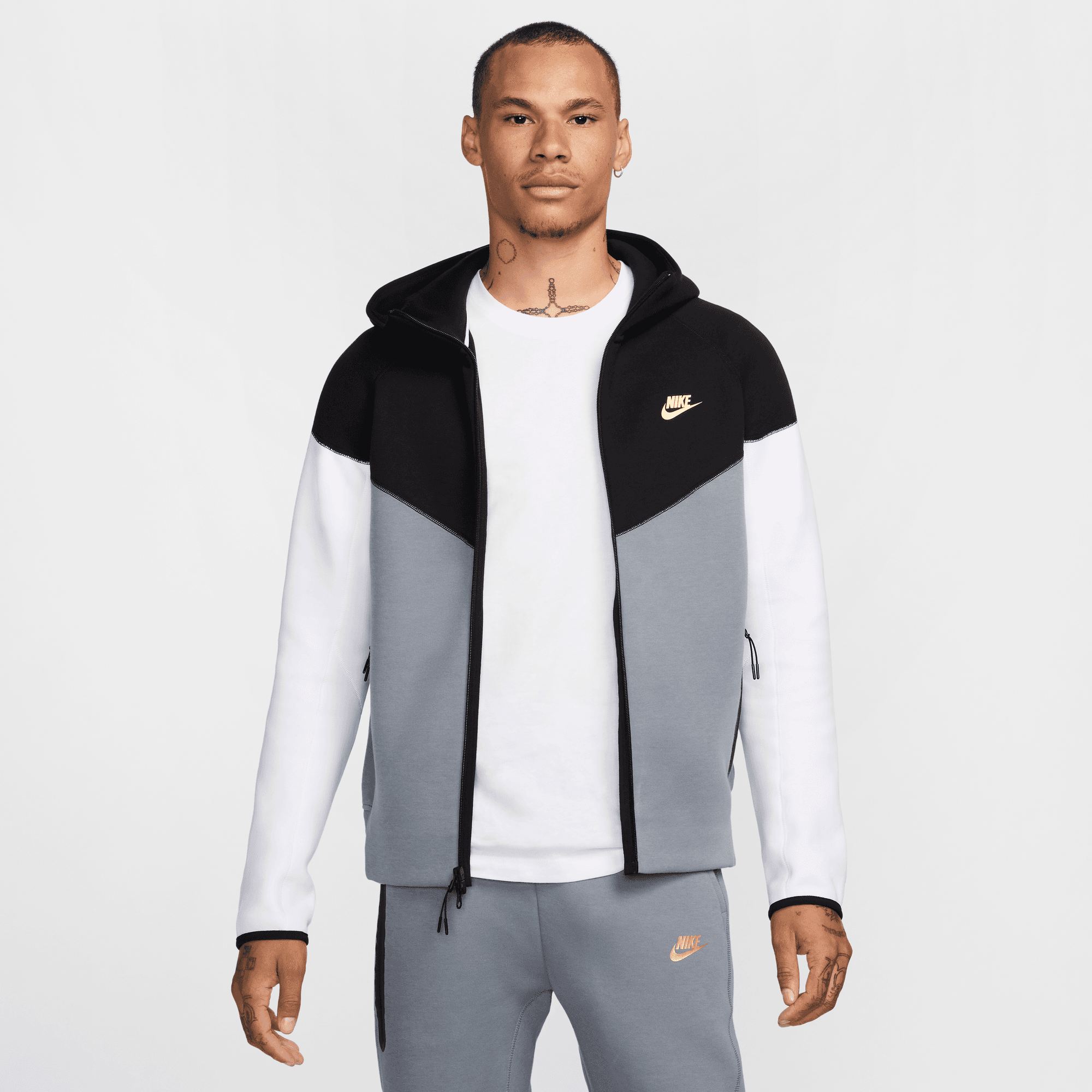 Nike Sportswear Tech Fleece hot