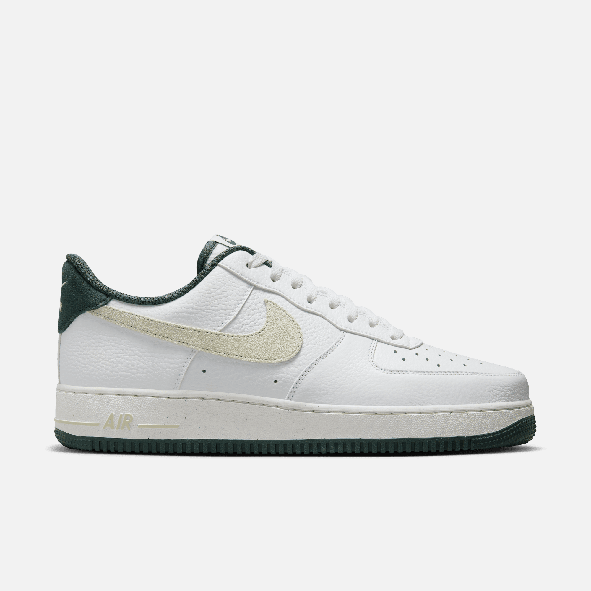 Nike Air Force 1 07 LV8 White Sea Glass Vintage Green 9.5