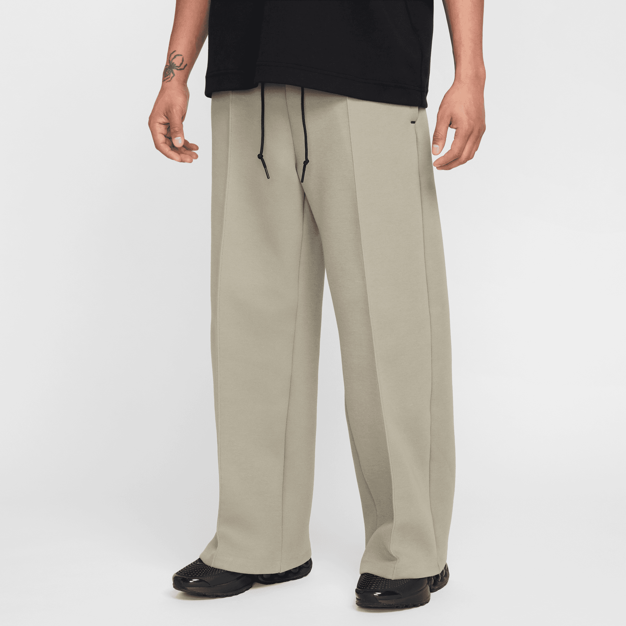 Nike Tech Light Army Wide-Leg Fleece Pants