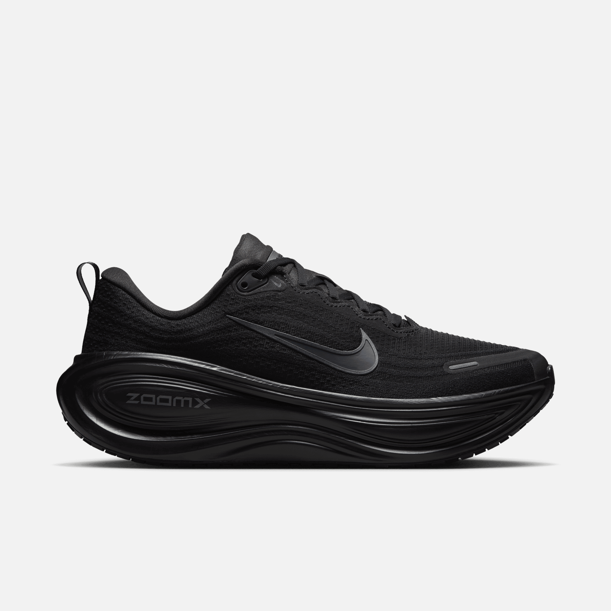 靴 Nike Vomero Plus Black/llic DarkGrey Nike Vomero Plus Black Metallic Dark Grey – Puffer Reds