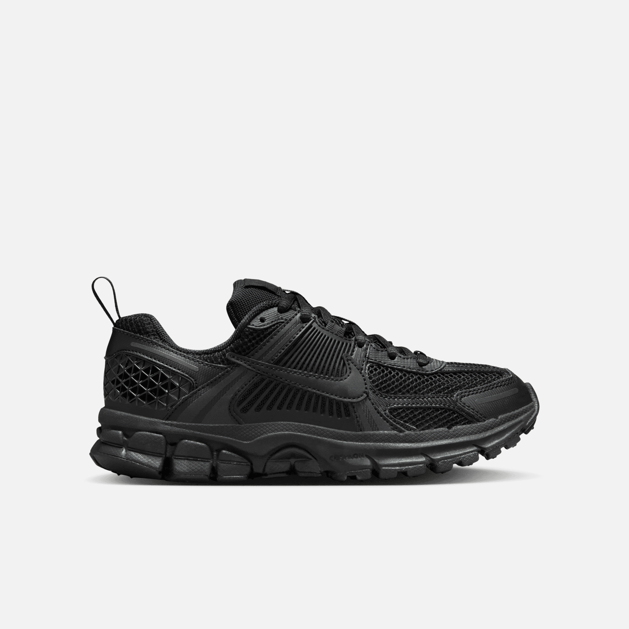 Nike Big Kids' Vomero 5 Reflective Accents Black (GS)