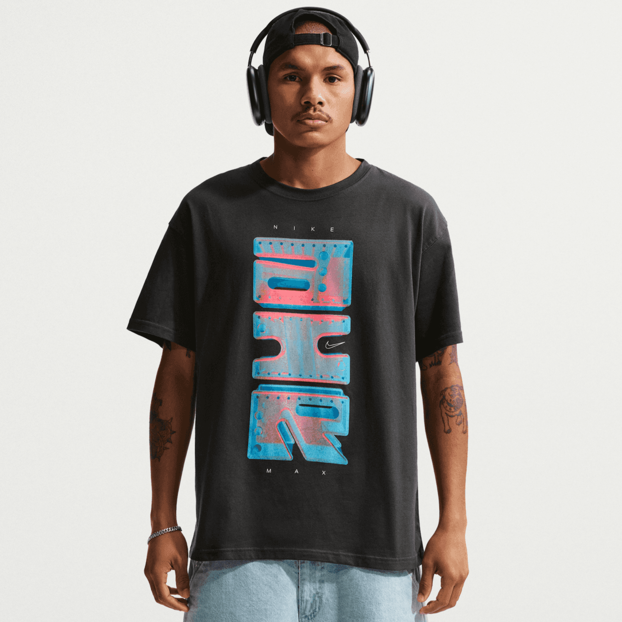 nike sportswear graphic tee