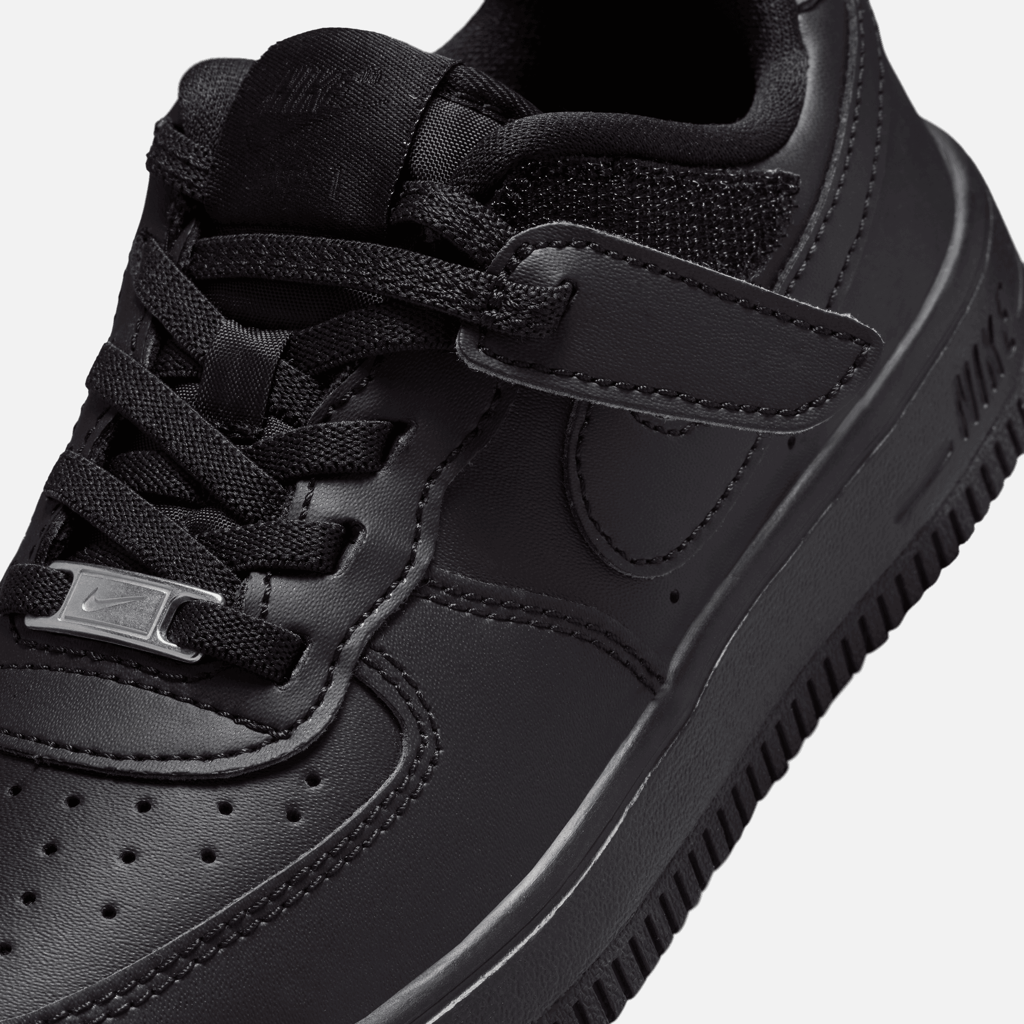 Nike Kids' Force 1 Low EasyOn Triple Black (PS)