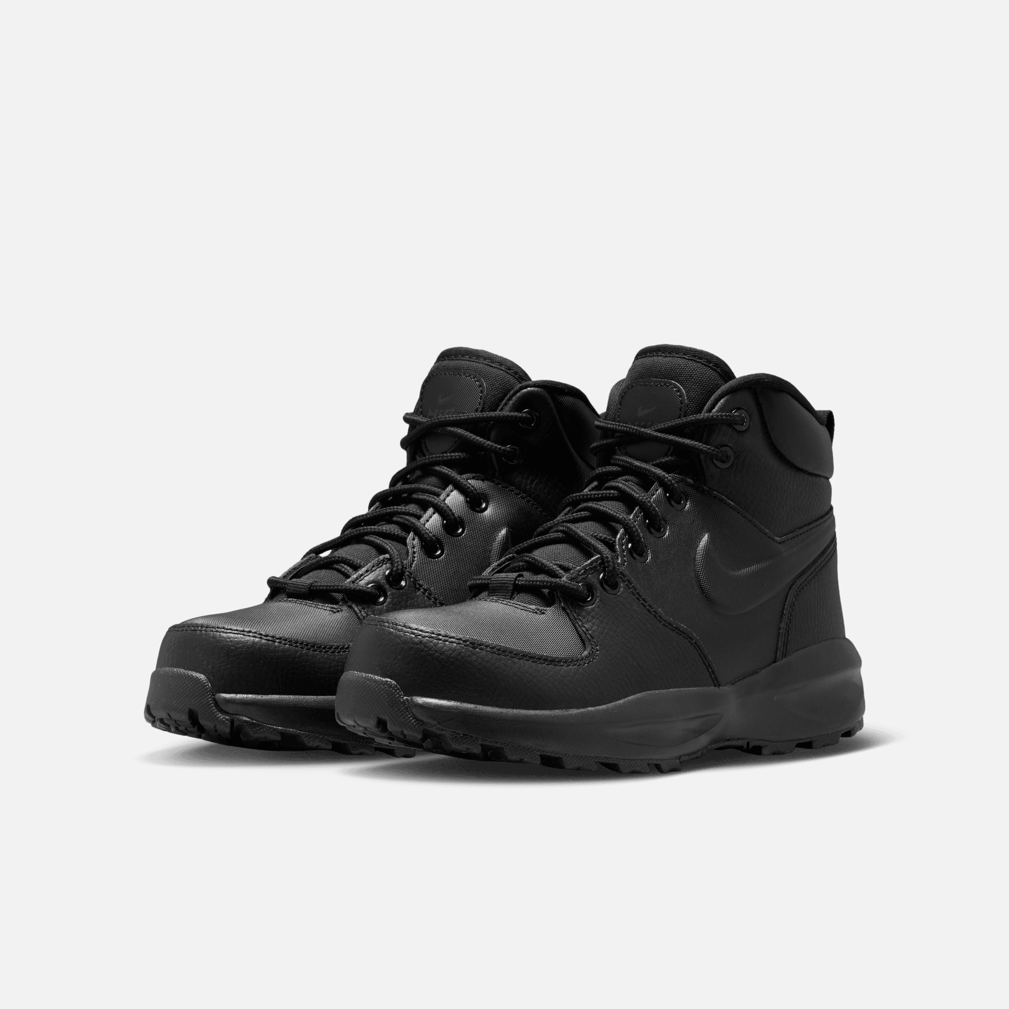 Nike Big Kids' Manoa 17 Black (GS)