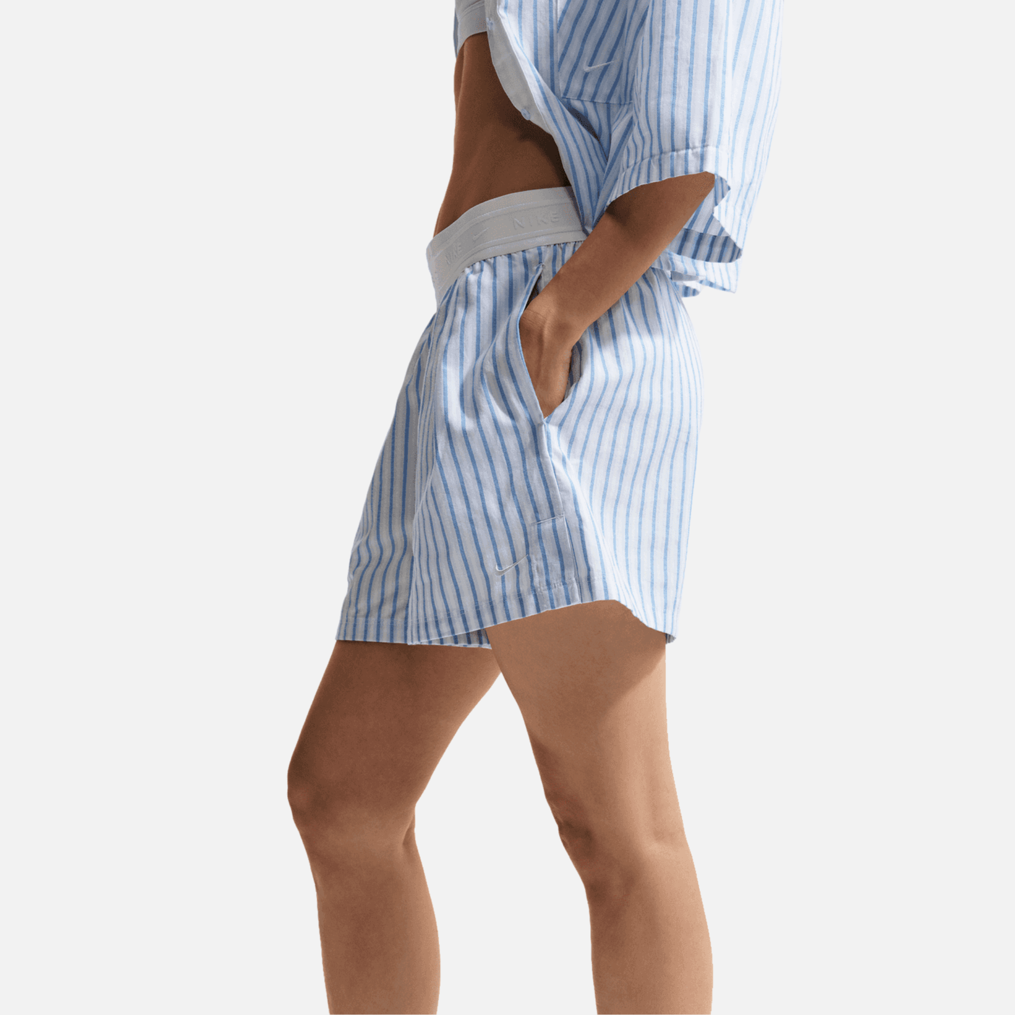 Nike Women's Sportswear Chill Poplin Blue Mid-Rise Stripe Shorts