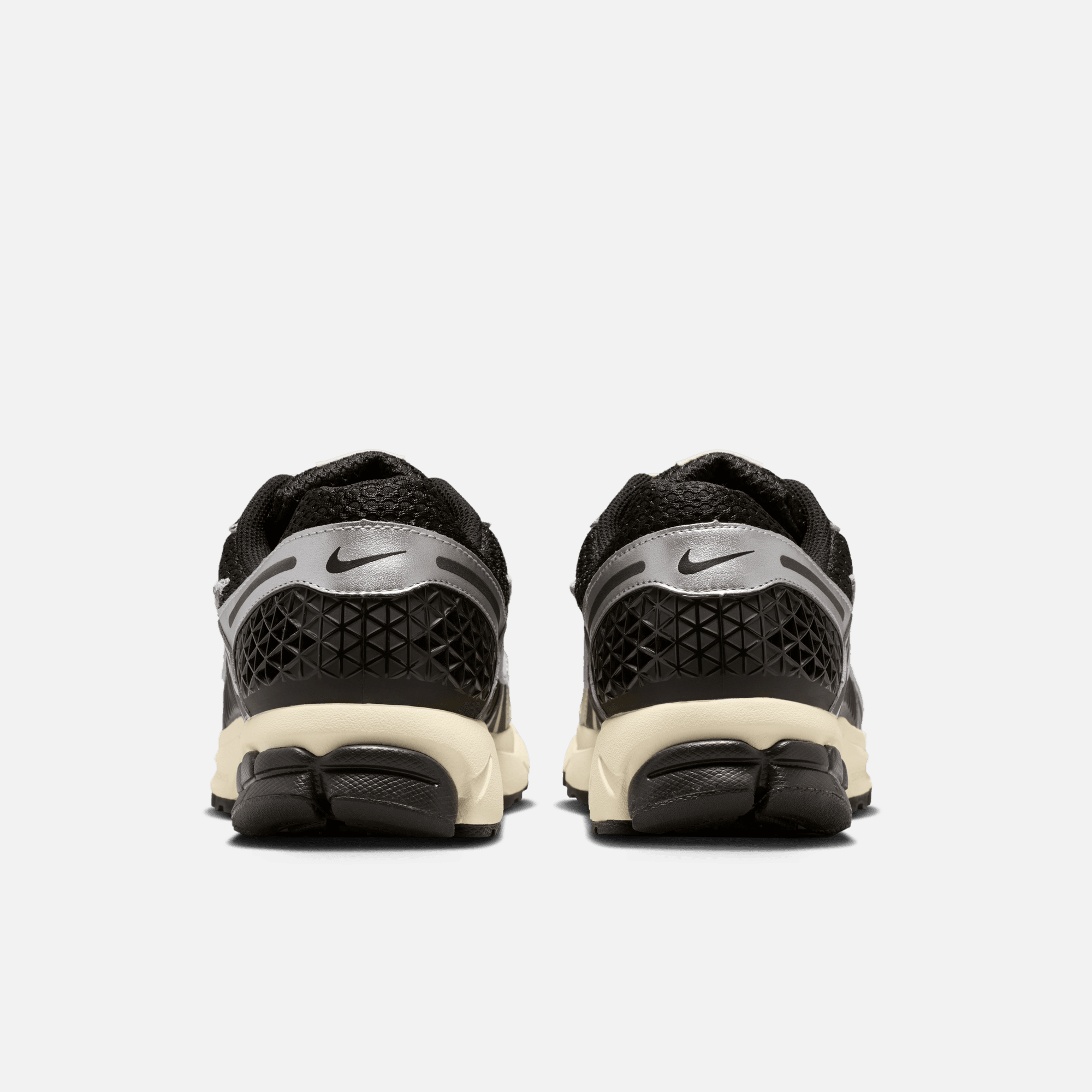 Nike Zoom Vomero 5 Black Metallic Silver