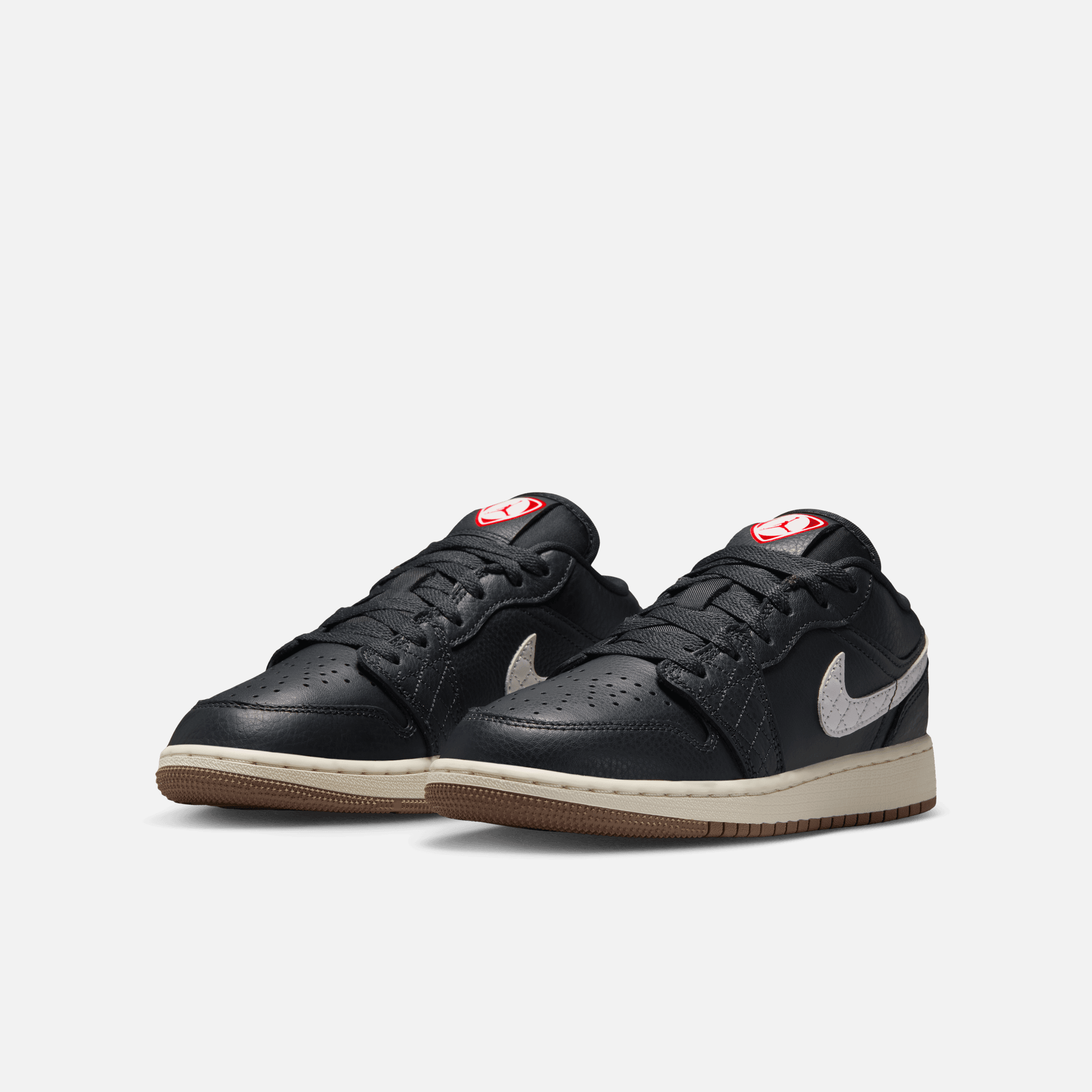 Air Jordan Big Kids' 1 Low SE Off Noir University Red (GS)