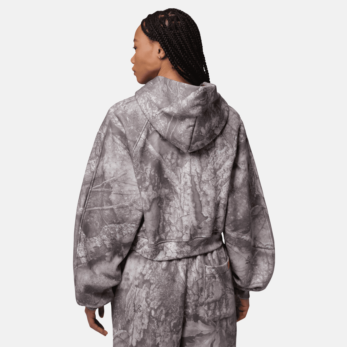 Air Jordan Women's Brooklyn Cropped Realtree Pullover Hoodie