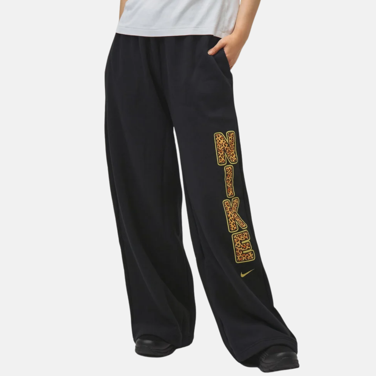 Nike Women's Studio Fleece Medium Weight Mid-Rise Wide-Leg Pants