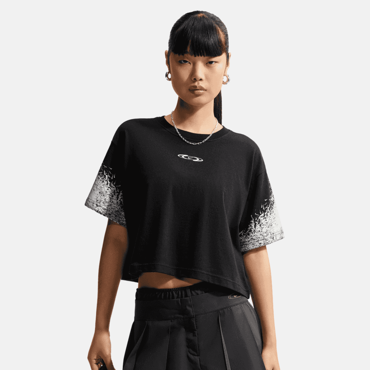 Nike Women's Sportswear Classic Cropped Black T-Shirt