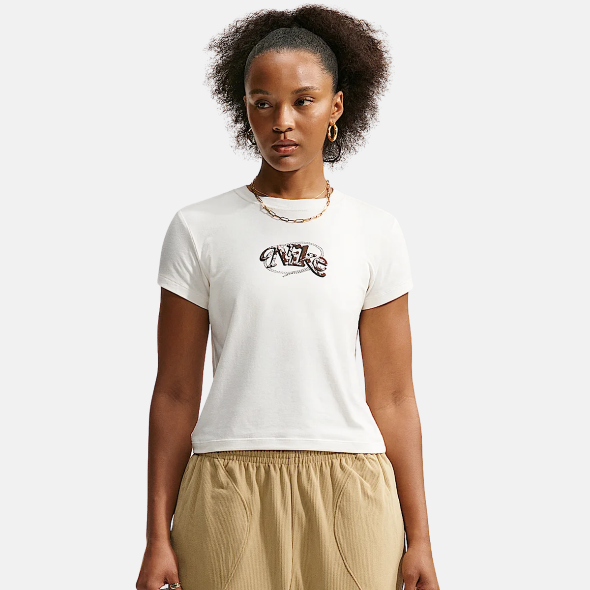 Nike Women's Sportswear Chill Knit Slim Cropped Sail T-Shirt