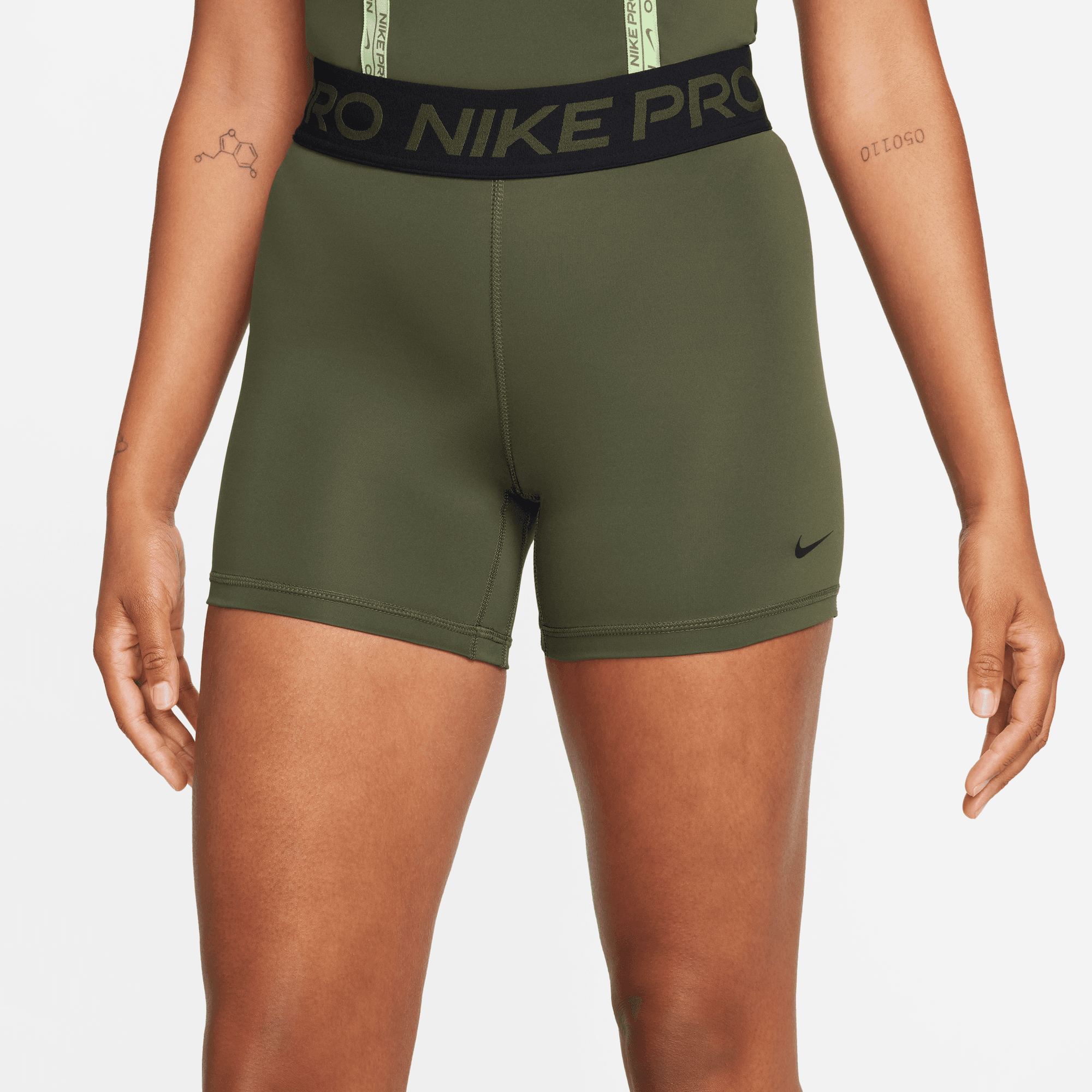 Nike Pro 365 Women's 5-Inch Green Shorts – Puffer Reds