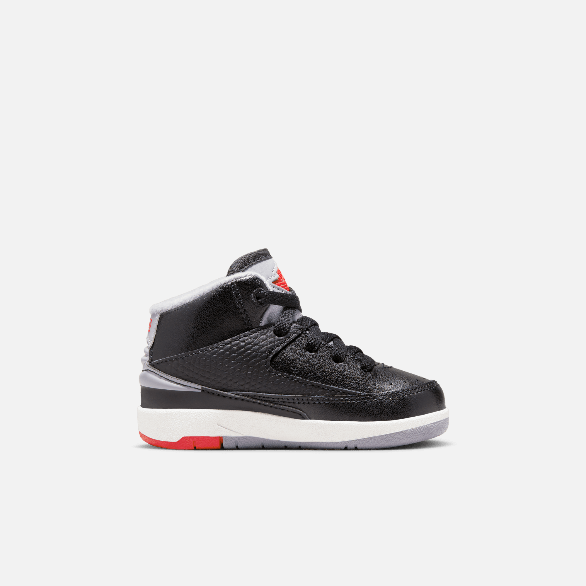 Jordan retro 2 black fashion red