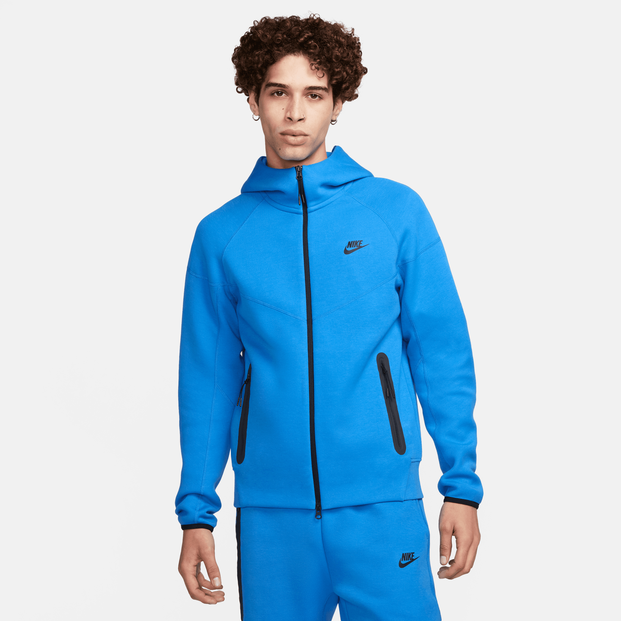 Nike Sportswear Tech Fleece Light Photo Blue Windrunner Puffer Reds