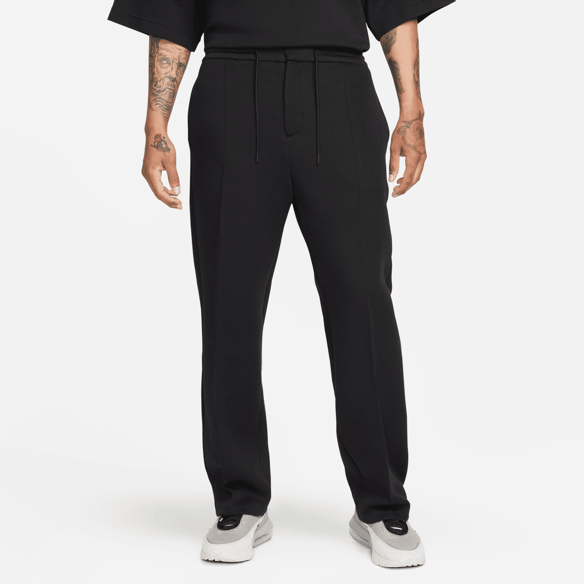 Nike Sportswear Tech Fleece Reimagined Black Loose Fit Sweatpants – Puffer  Reds