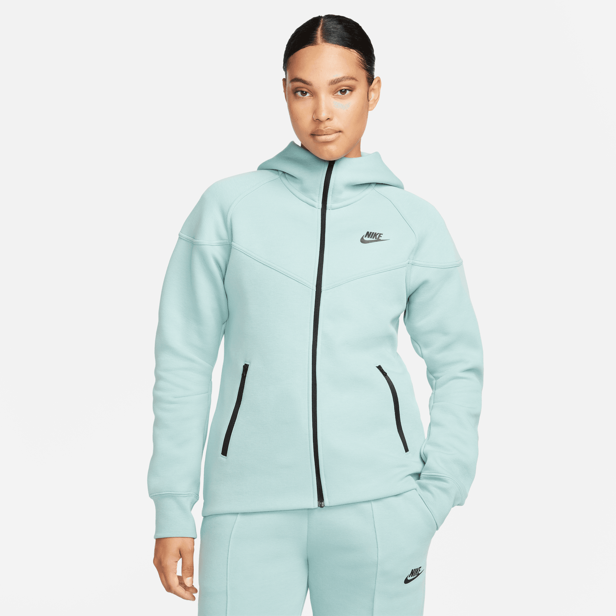 Nike Sportswear Tech Fleece Windrunner Women's Green Full-Zip Hoodie –  Puffer Reds