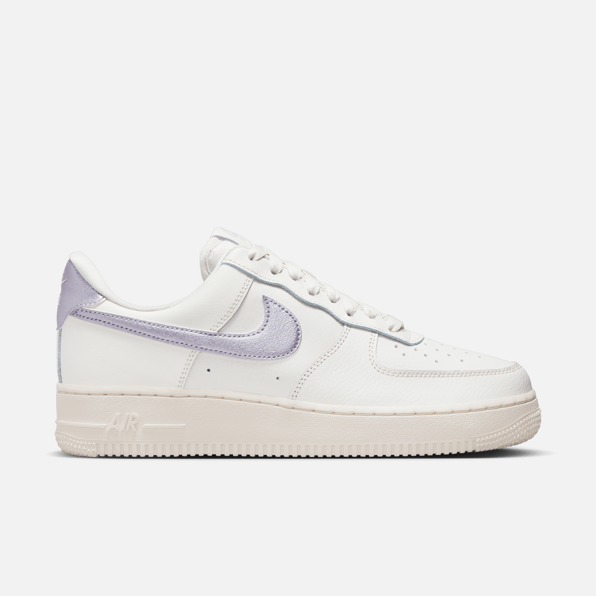 Nike Women s Air Force 1 Low 07 Oxygen Purple 7.5
