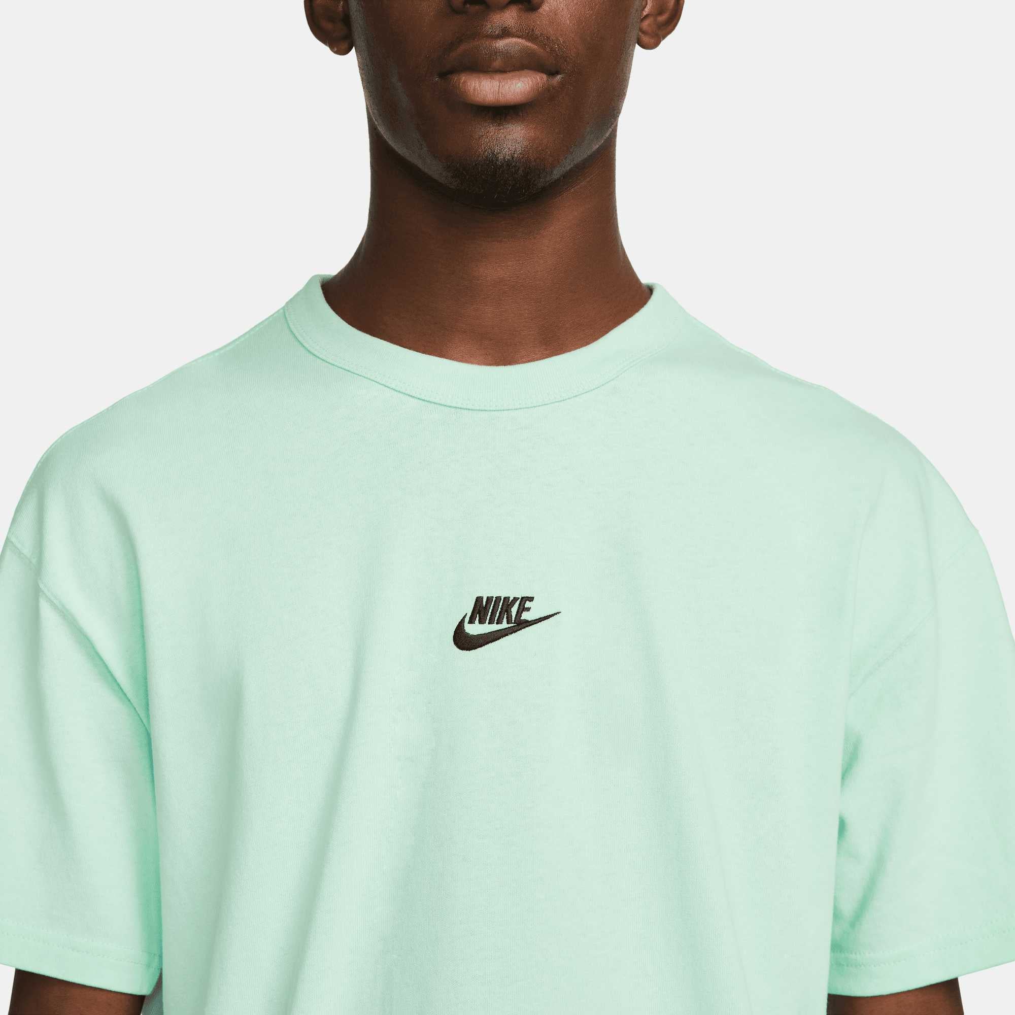 Klaar zag Pijnboom Nike Sportswear Basic Logo T-Shirt Mint - Puffer Reds