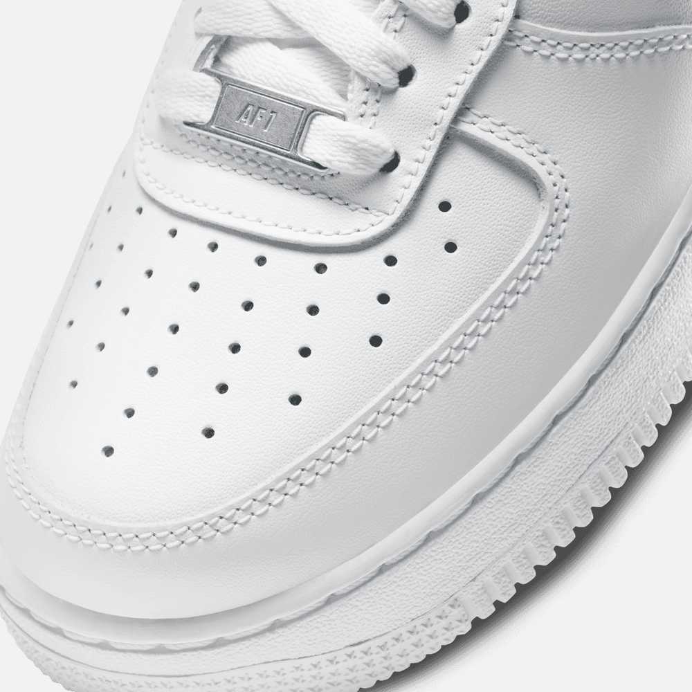 Nike Women's Air Force 1 '07 'Triple White' Nike