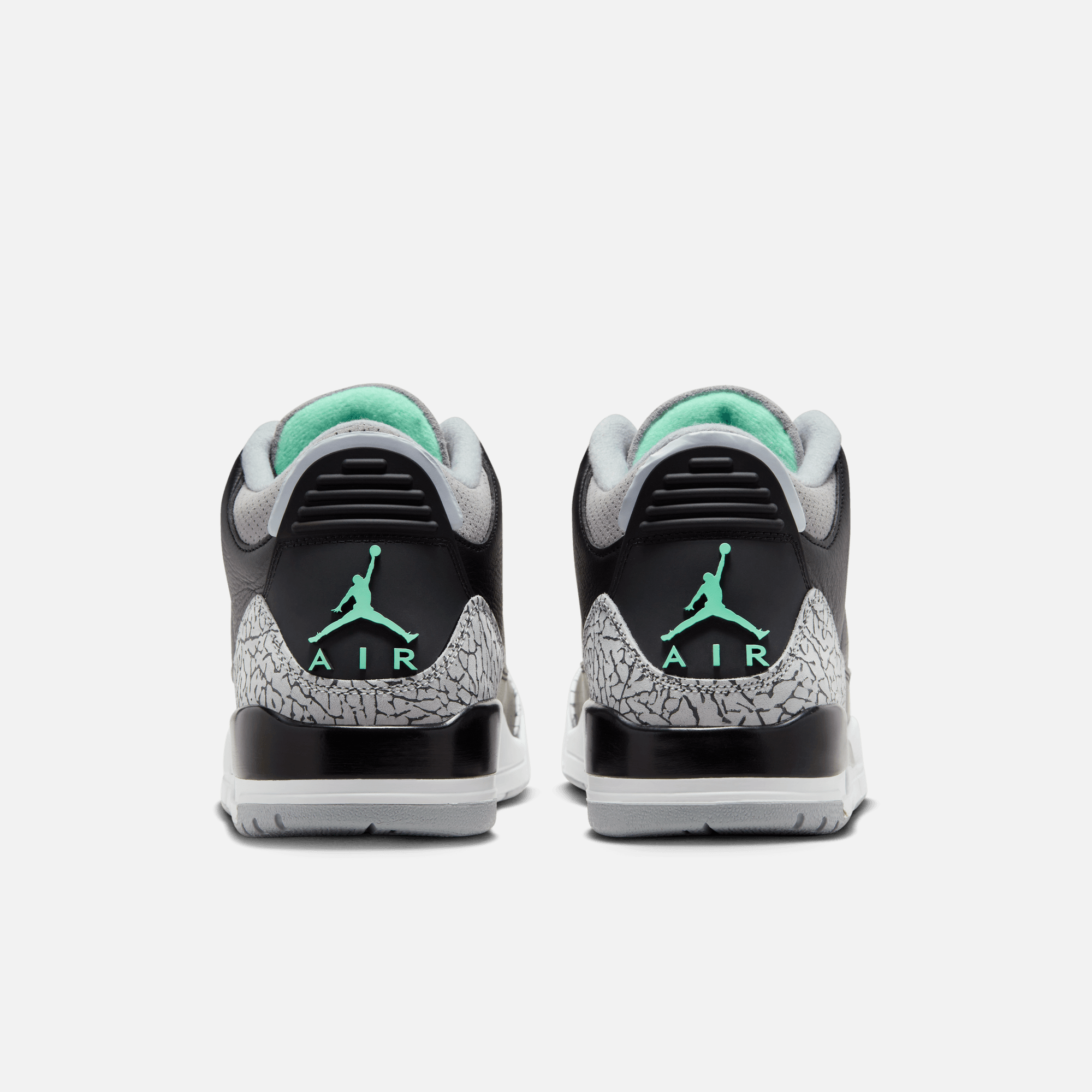 Air Jordan 3 Retro Green Glow Puffer Reds
