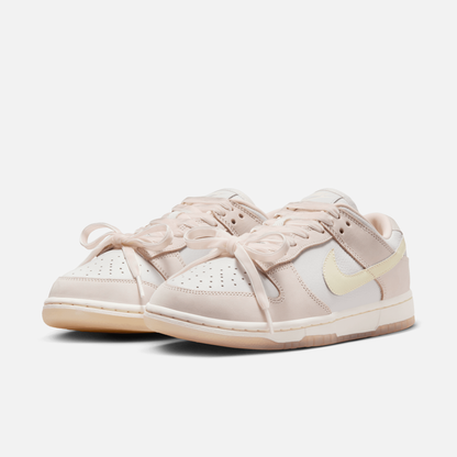 Nike Women's Dunk Low Light Soft Pink