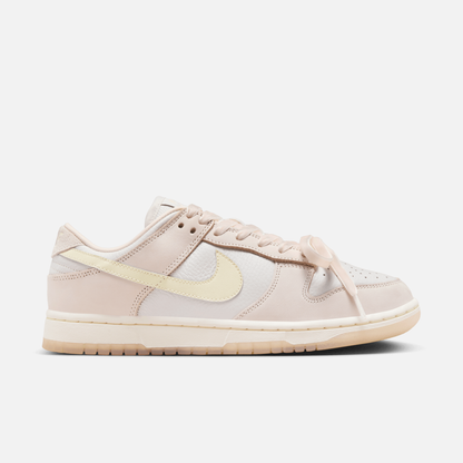 Nike Women's Dunk Low Light Soft Pink