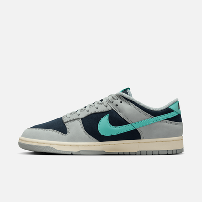 Nike Dunk Low Dark Obsidian Green Frost