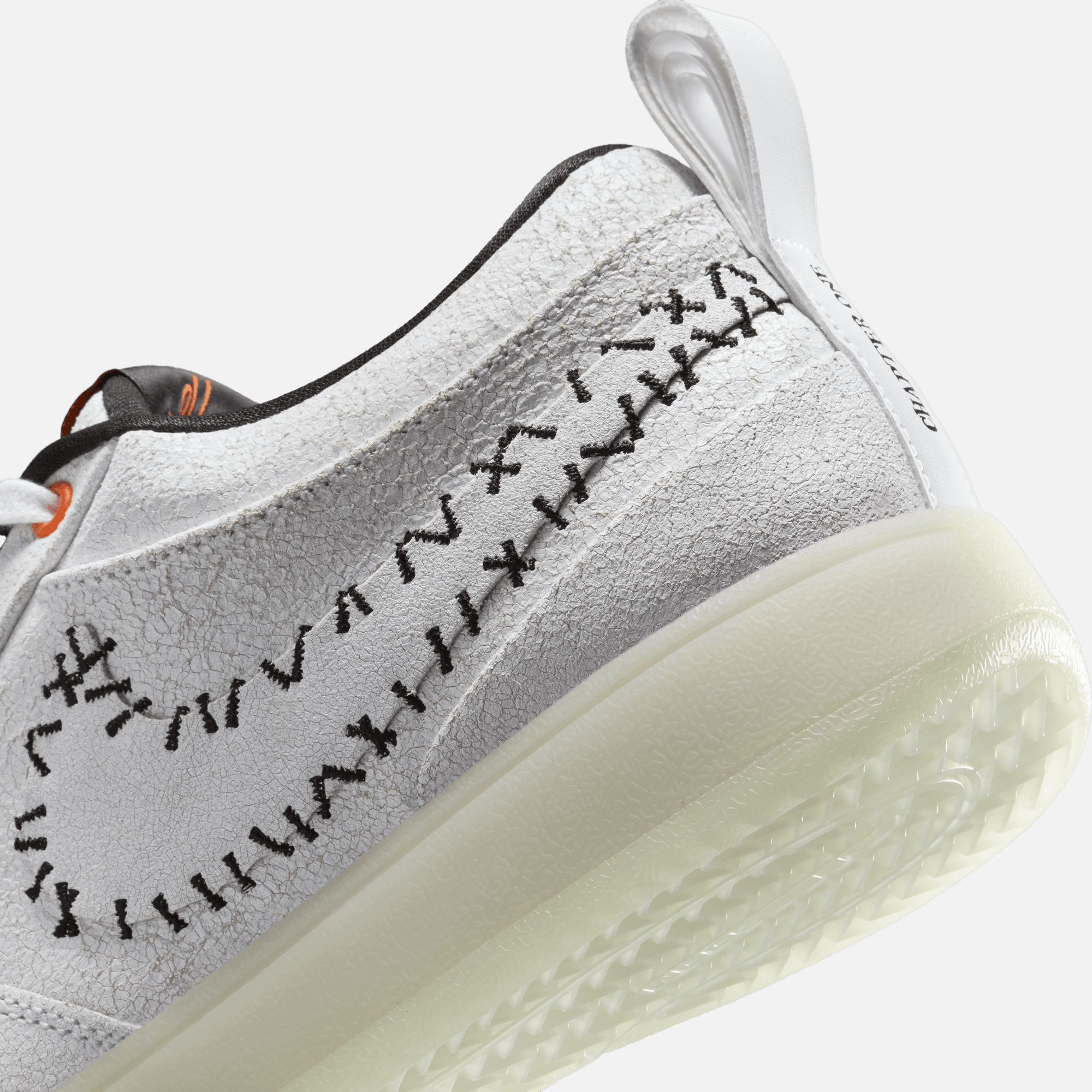 Nike Book 'Nightmare Before Christmas' – Puffer Reds