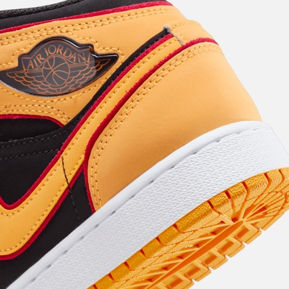 Air Jordan 1 Mid SE Black Vivid Orange (GS) - 4