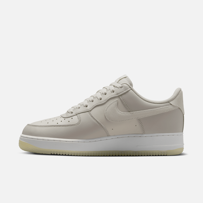 Nike Air Force 1 Low '07 LV8 Light Bone