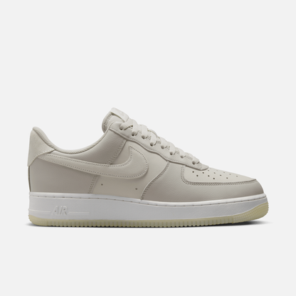 Nike Air Force 1 Low '07 LV8 Light Bone