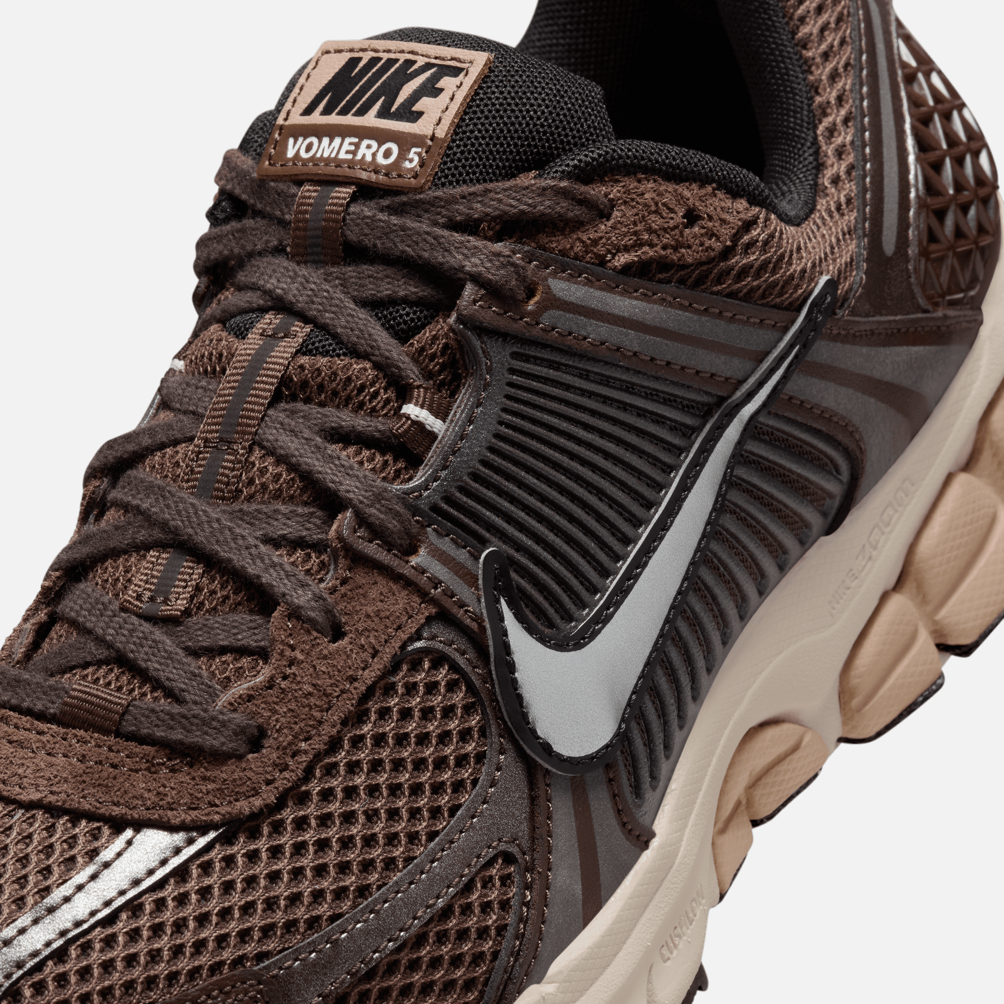 Nike Women's Zoom Vomero 5 Baroque Brown