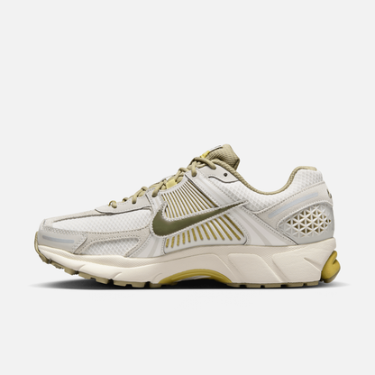 Nike Zoom Vomero 5 Light Bone Medium Olive