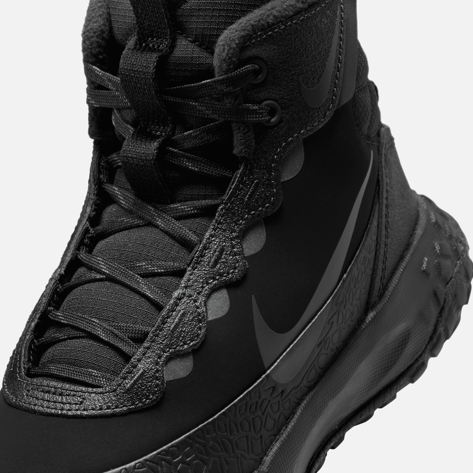 Nike Big Kids' Terrascout Black Boots (GS)