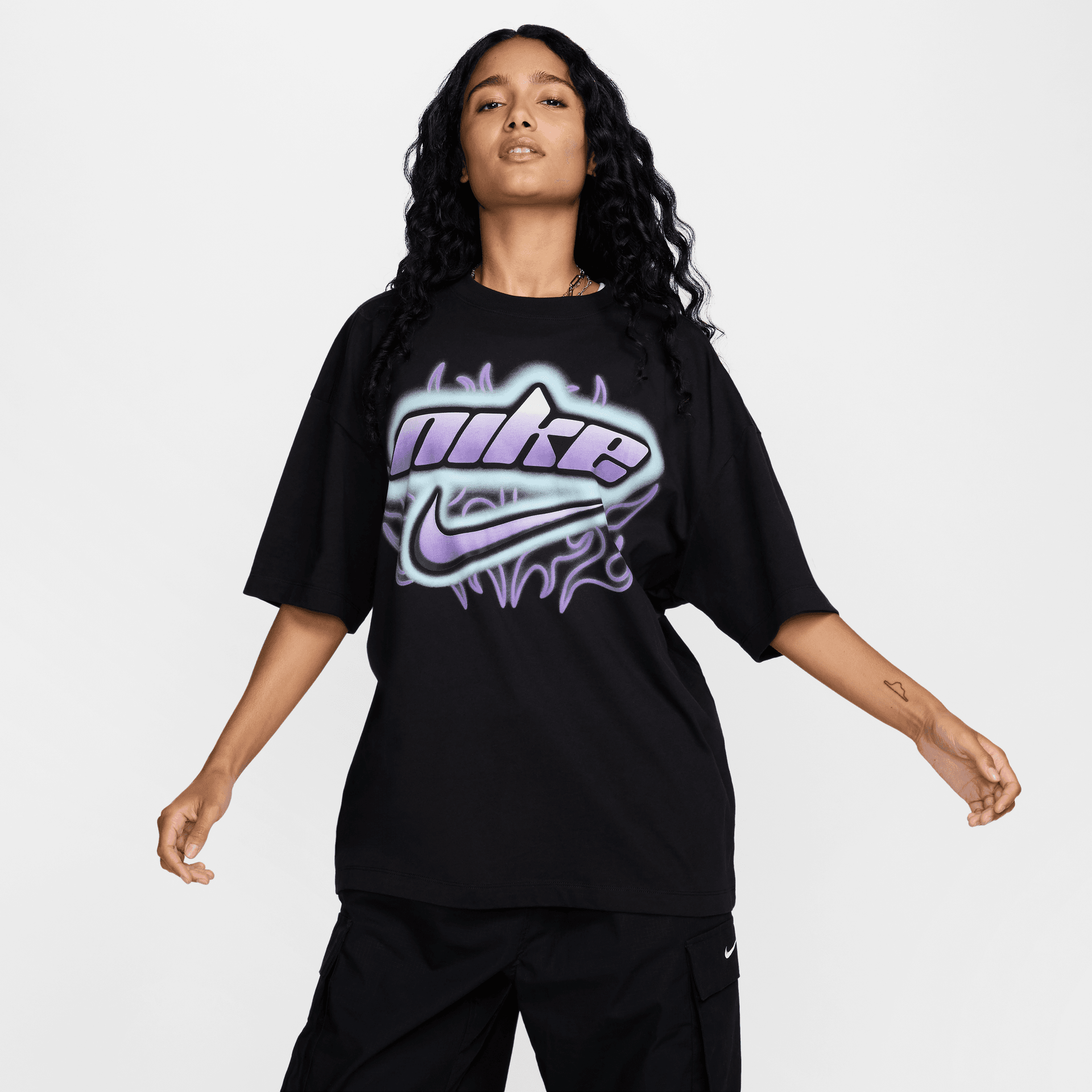 Nike Sportswear Women's Dance Black Oversized T-Shirt - XS