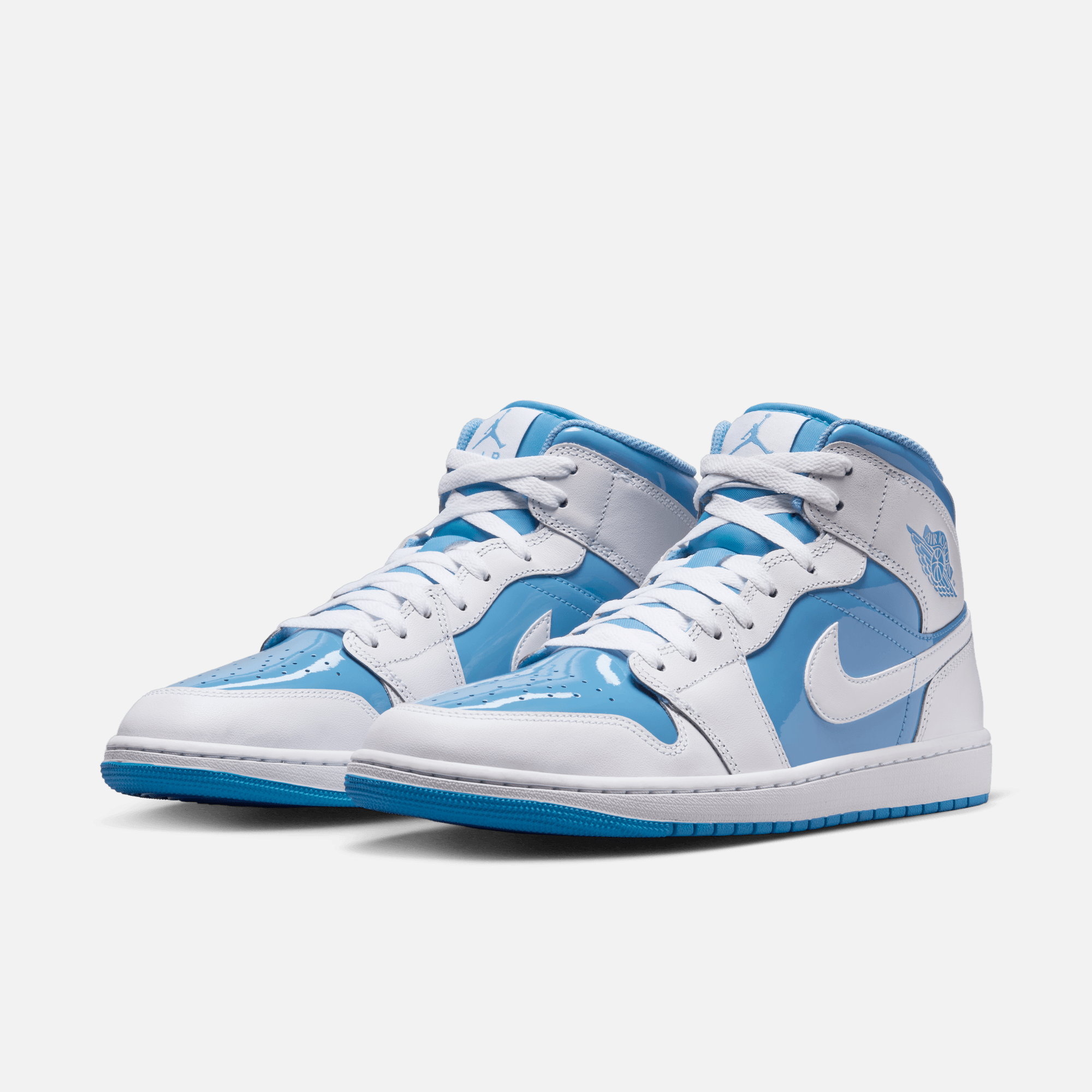 Air Jordan 1 Mid Legend Blue