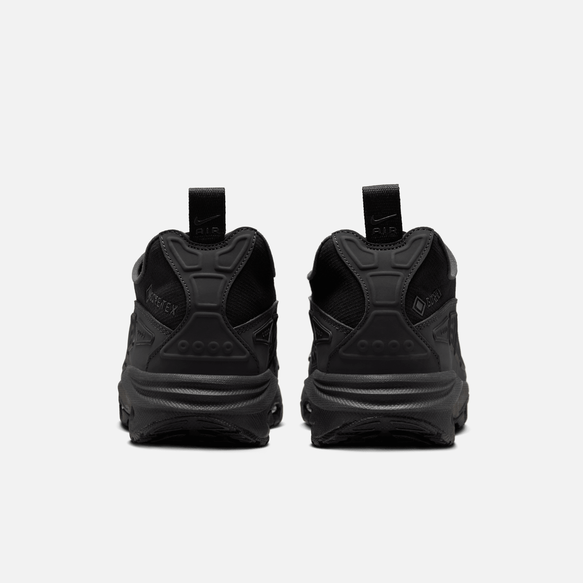 Nike Women's Air Max SNDR Gore-Tex Black