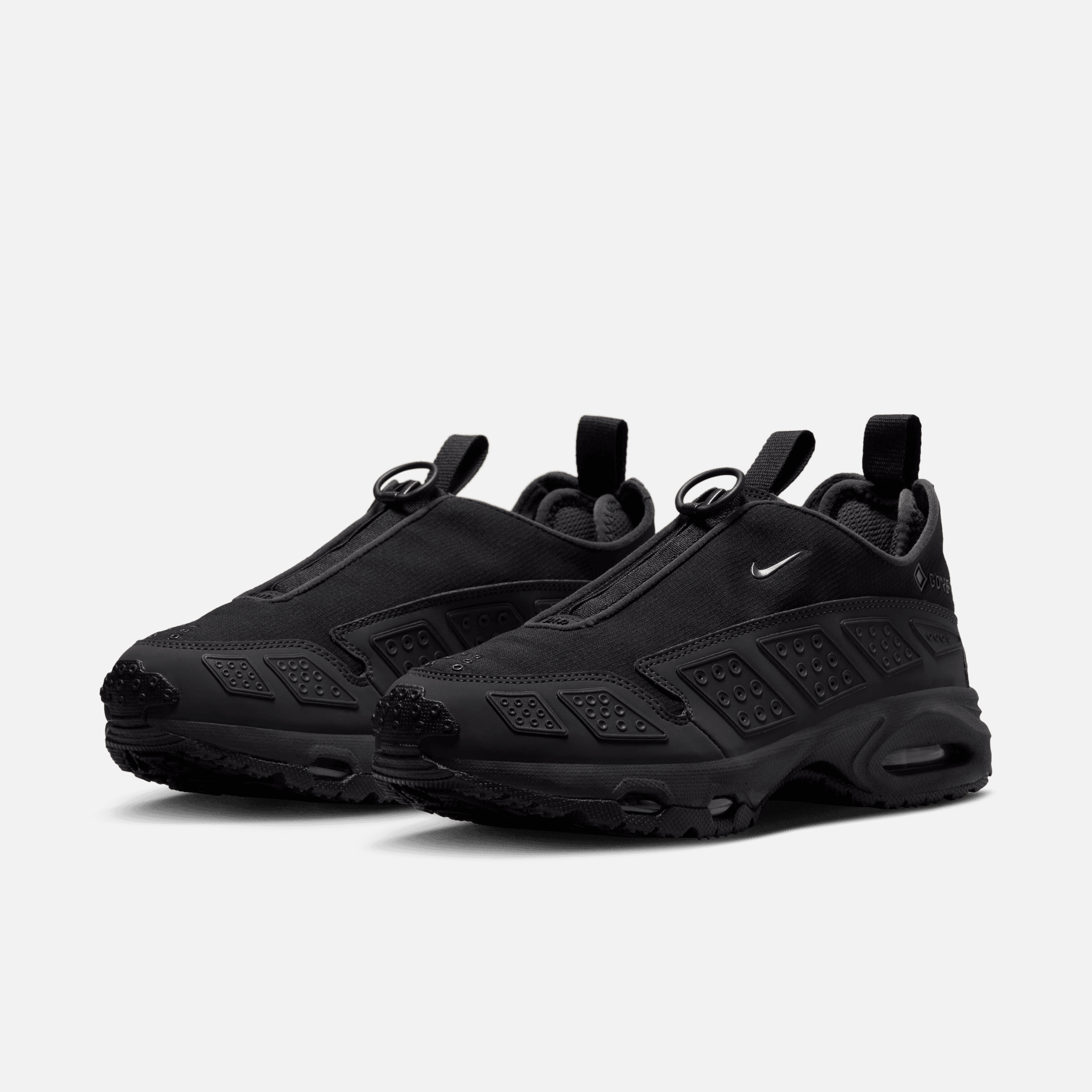 Nike Women's Air Max SNDR Gore-Tex Black – Puffer Reds Nike Women's Air Max SNDR Gore-Tex Black – Puffer Reds