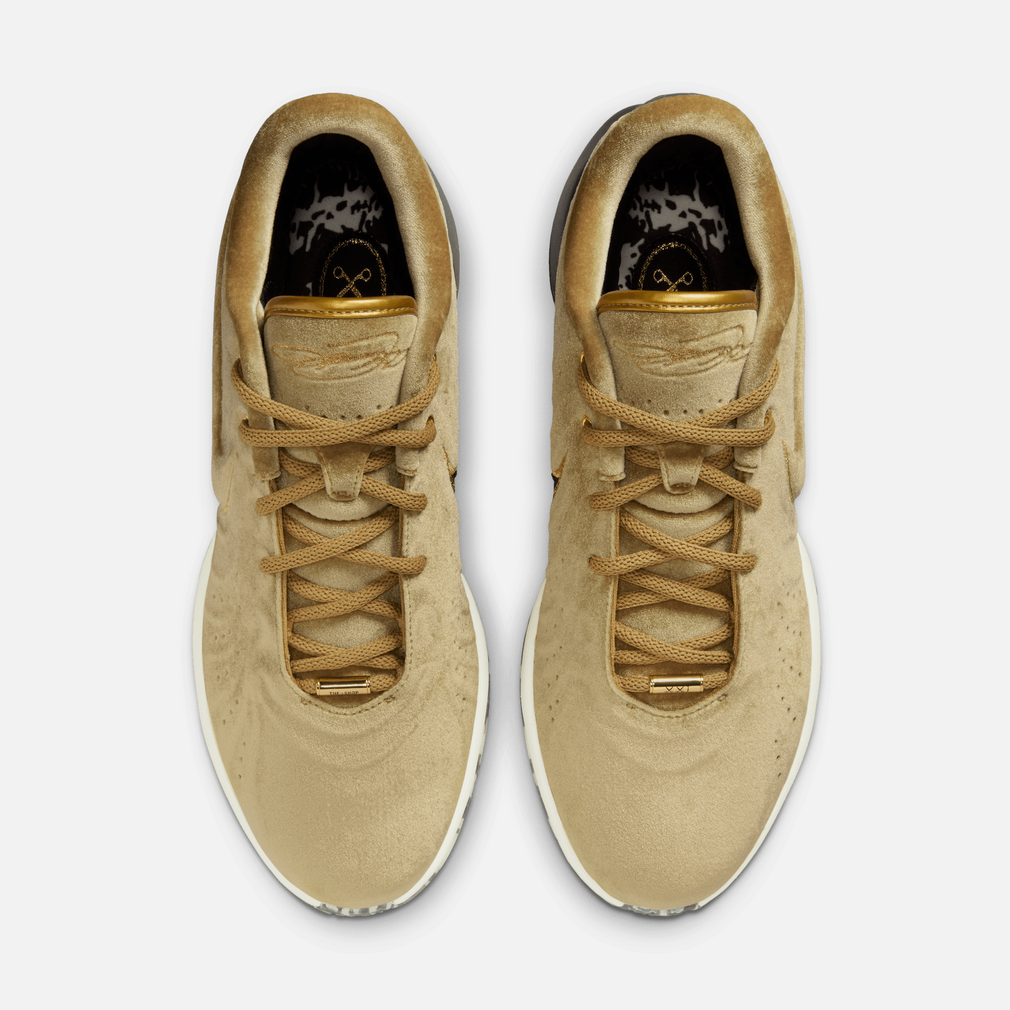 Nike LeBron 21 x The Shop 'Nobility' – Puffer Reds Nike LeBron 21 x The Shop 'Nobility' – Puffer Reds