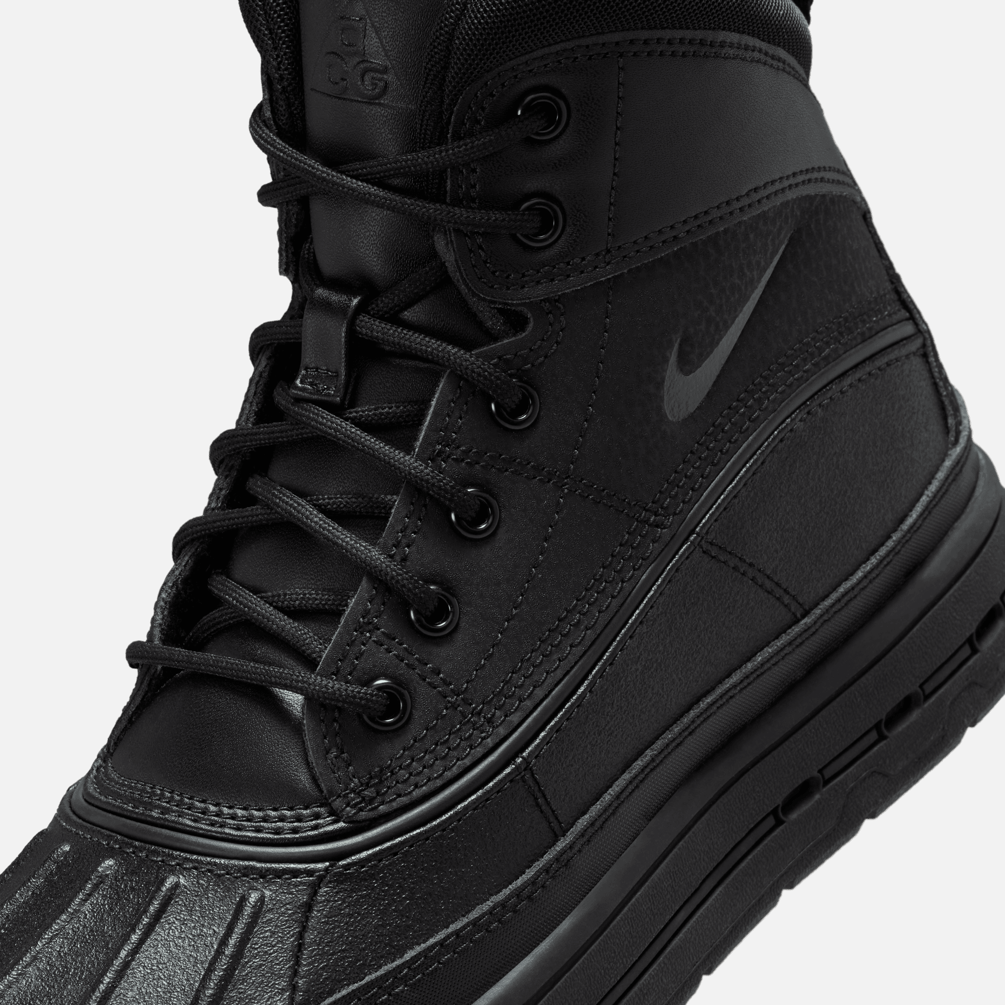 Nike Big Kids' Woodside 2 High Black (GS)