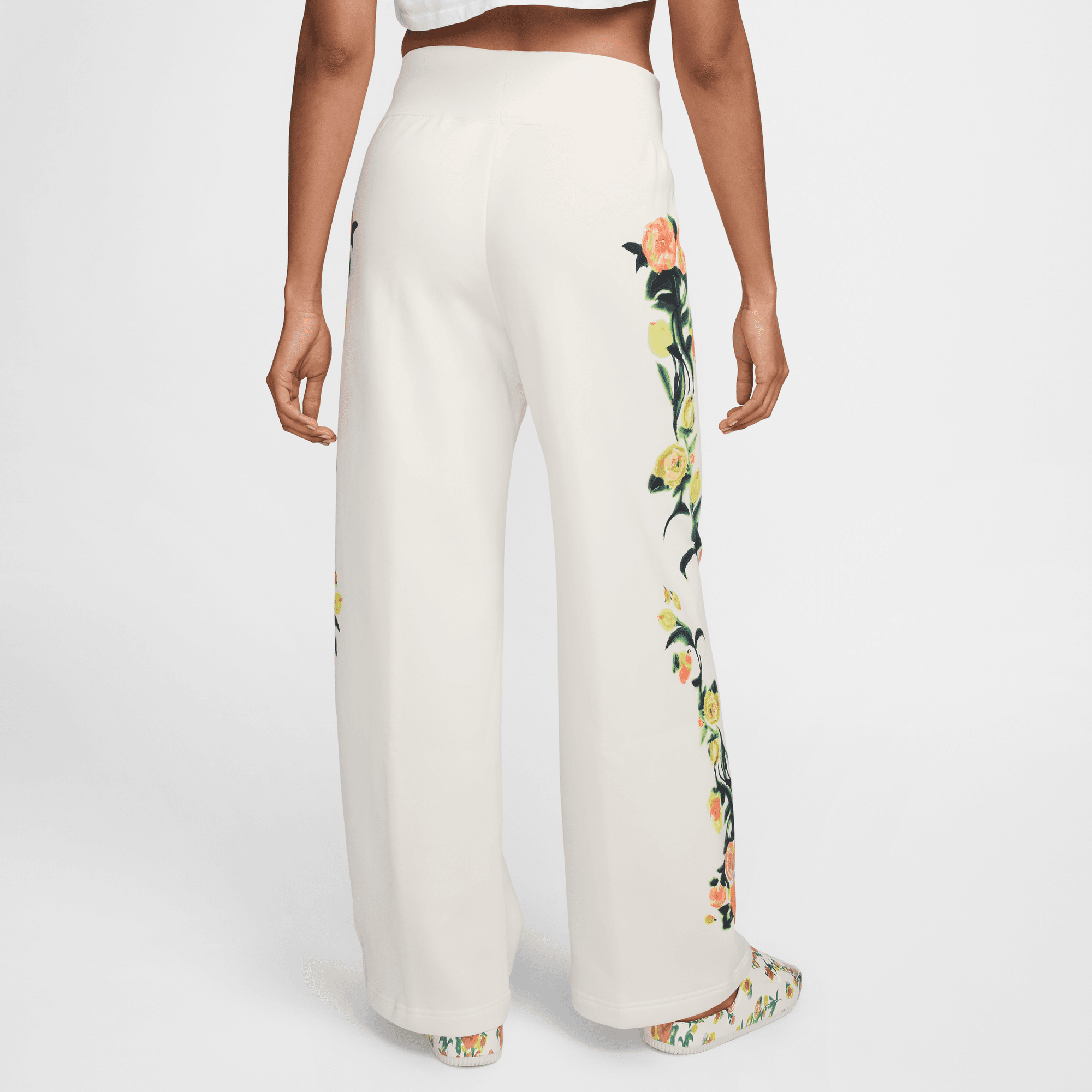 Nike Women's Sportswear Phoenix Fleece Artist Collection High-Waisted Wide-Leg Sweatpants