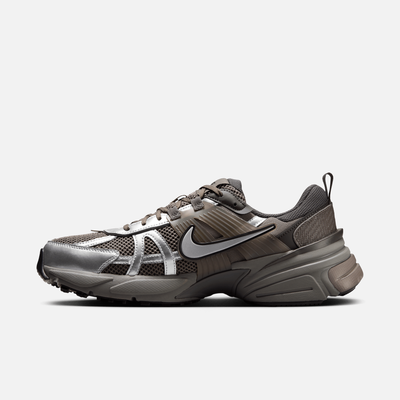 Nike V2K Run Cave Stone Metallic Silver
