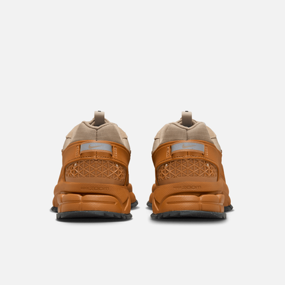 Nike Women's Zoom Vomero Roam Flax