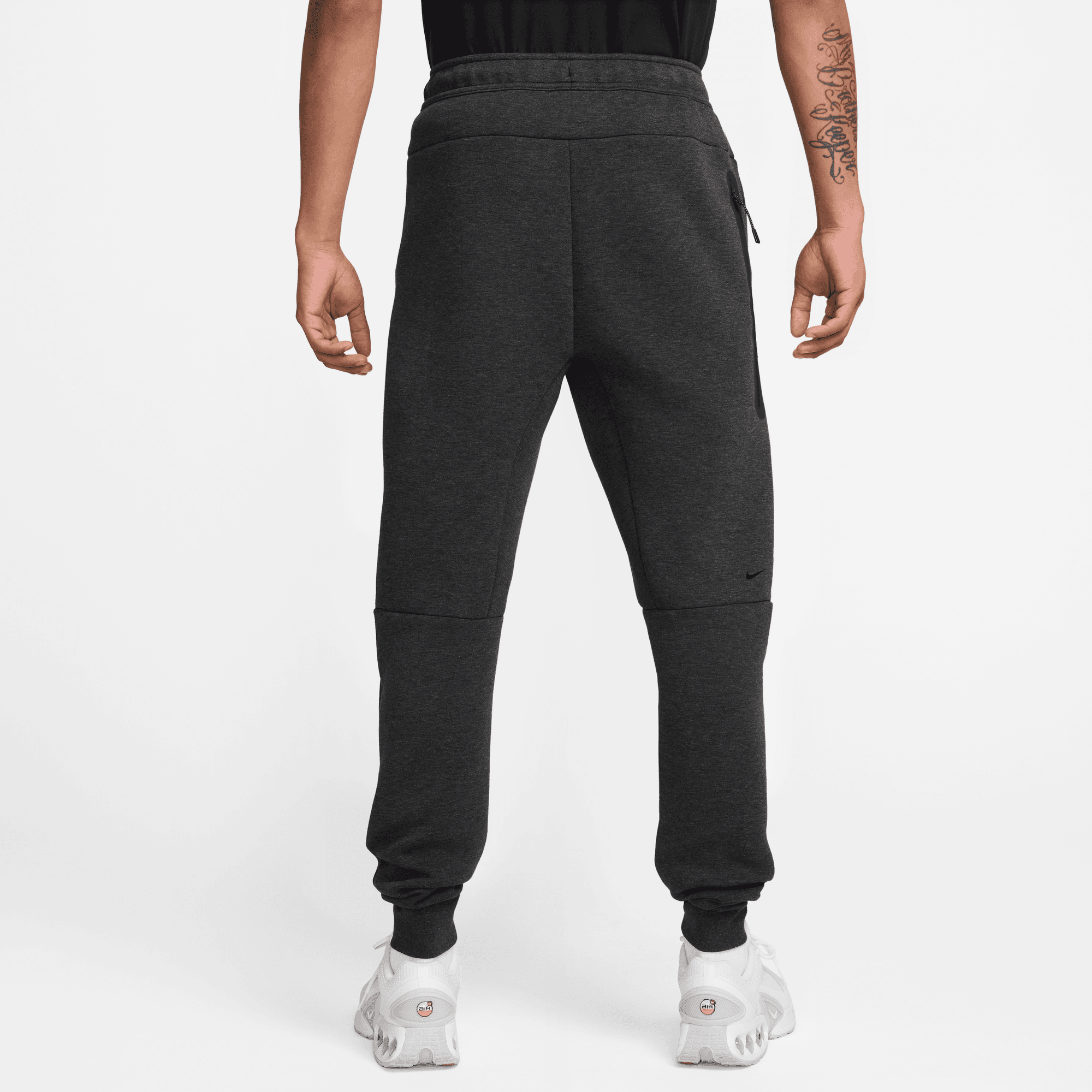 black nike tech fleece sweatpants