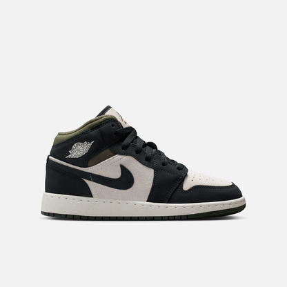 Air Jordan Big Kids' 1 Mid Off Noir Medium Olive (GS)
