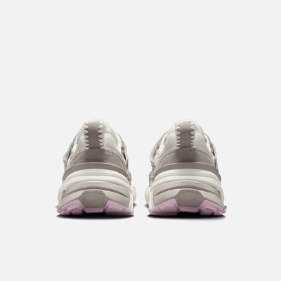 Nike Women's V2K Run 'Valentine's Day'