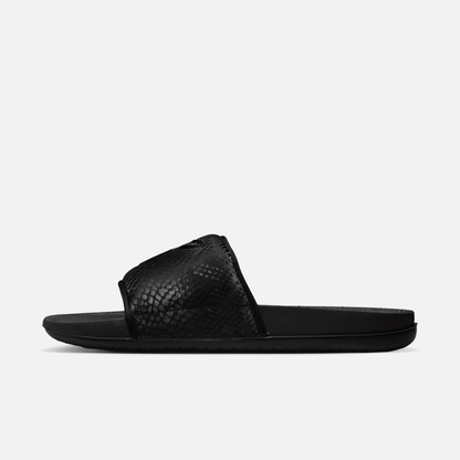 Nike Kobe Offcourt Triple Black Slides